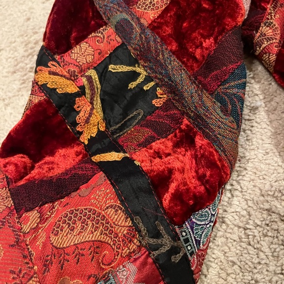 BOHO patchwork Jacket- Velvet and tapestry patch jacket vintage P Xl plush coat - Picture 7 of 10